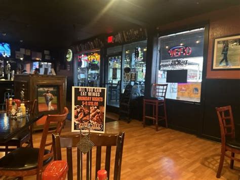 TAILGATERS SPORTS BAR GRILL Updated October 2024 155 Photos 266