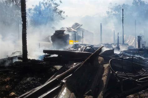 Incendio de grandes proporciones consume bodega en Villanueva Cortés