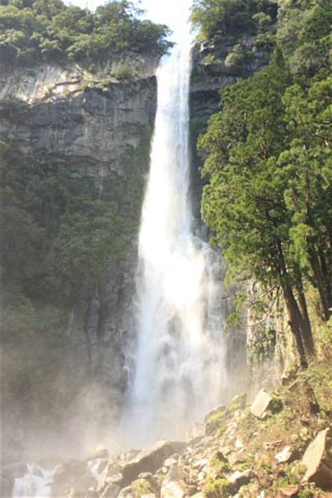 Nachi Falls | MustLoveJapan Video Travel Guide