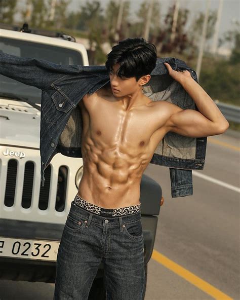 Asian Muscle Men Handsome Asian Men Hot Korean Guys Korean Men Muscle Abs Jungkook Abs