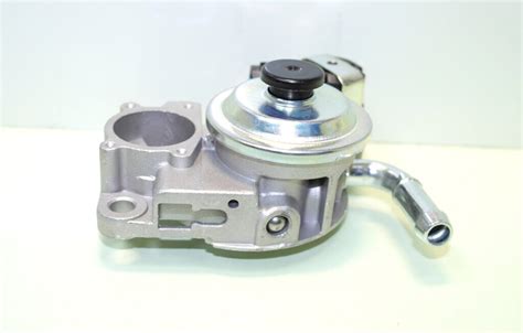 Насос ручной подкачки топлива 4D56DID 1770A099 для Mitsubishi L200