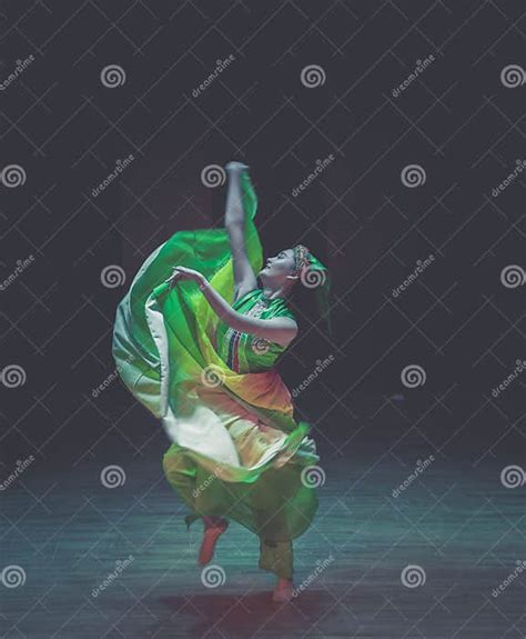 Flying Skirt Dance Drama Axi Jump Yi Folk Dance Editorial Photography