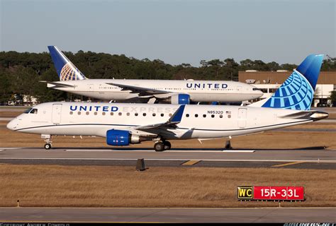 Embraer 175lr Erj 170 200lr United Express Mesa Airlines Aviation Photo 7131091