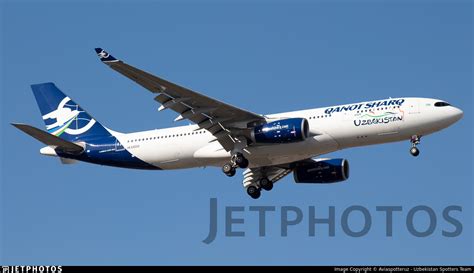 Uk Airbus A Qanot Sharq Airlines Aviaspotteruz