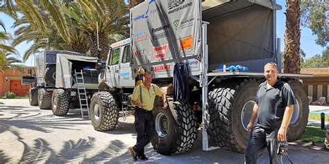 Als Ein Unimog Expeditionsteam Den H Hen Weltrekord Holte