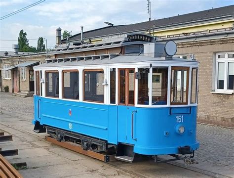 Zabytkowy Tramwaj Z Krakowa Na Torach W Warszawie Rusza Linia T