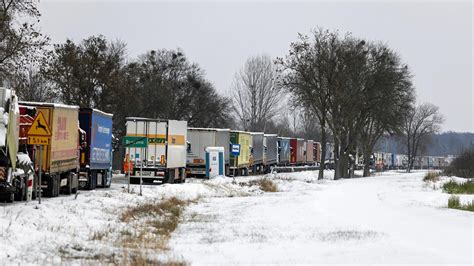 Protest przewoźników W kolejce do granicy stoi blisko 900 tirów