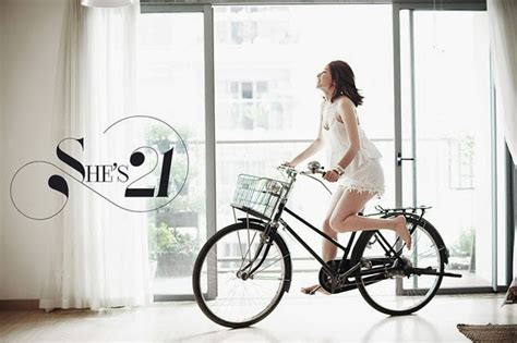 Chi Pu tung ảnh gợi cảm chào tuổi 21 Tin hot đỉnh cao