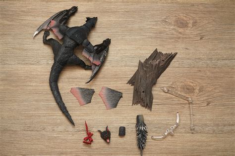 Toy Review: S.H.MonsterArts Monster Hunter Nargacuga Figure