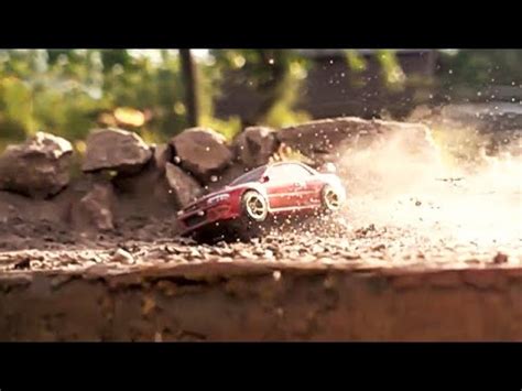 Accidentes de coches Hot Wheels de rallys grabados a cámara superlenta de fps