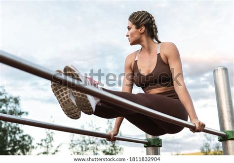 Female Calisthenics: Over 4,578 Royalty-Free Licensable Stock Photos ...