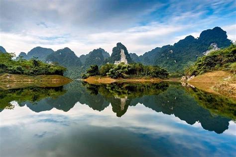 Hồ thủy điện Tuyên Quang – điểm du lịch mới đầy cuốn hút - vha.vn