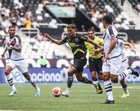 Botafogo x Vasco onde assistir escalações e arbitragem para jogo pelo