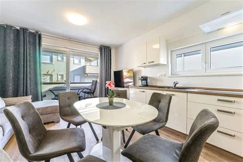 Novalja Gaj 3 sob apartman na I katu samo minutu od plaže Babe