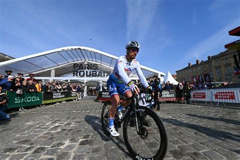 Peter Sagan Crashes Out Of Final Paris Roubaix With Concussion