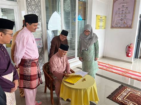 Keberangkatan Dymm Yang Di Pertuan Besar Negeri Sembilan Darul Khusus