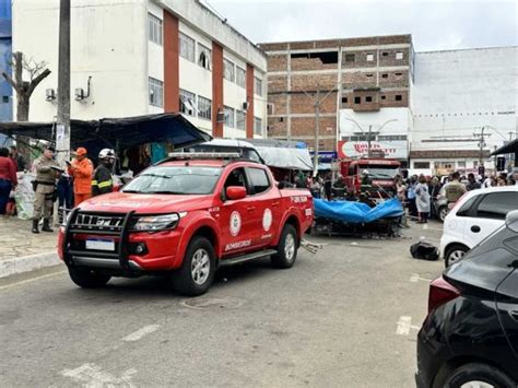 Urgente Homem E Mulher Ficaram Gravemente Feridos Ap S Micro Nibus