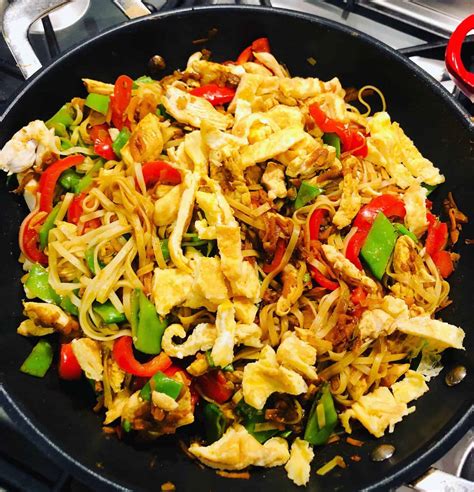 Singapore Noodles Quick Easy And Delicious Recipe