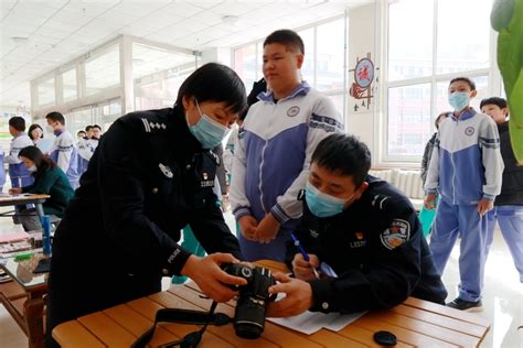 方便了！济南公安“助考服务月”为中小学生集中办理身份证 济南社会 舜网新闻