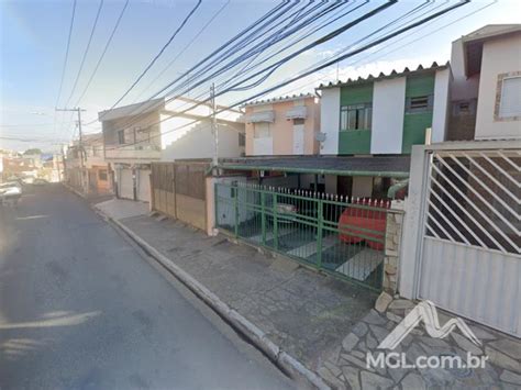 Pouso Alegre MG Casa lote de 180 00m² no bairro Santo Antônio