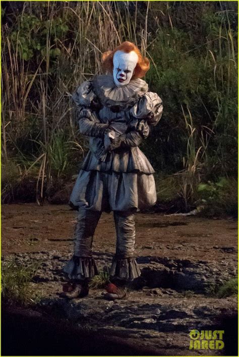 It A Coisa Novas Fotos Mostram O Palha O Pennywise Nos Sets De