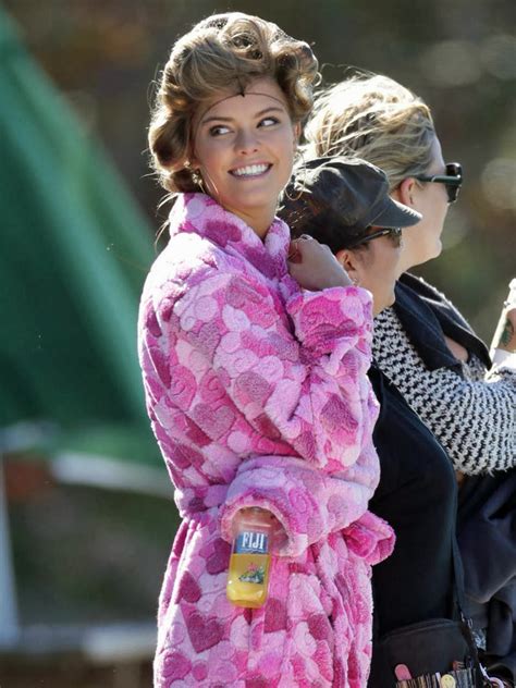 Oops Nina Agdal Hand Indside Her Panty Set Of Entourage Celebrities Nude