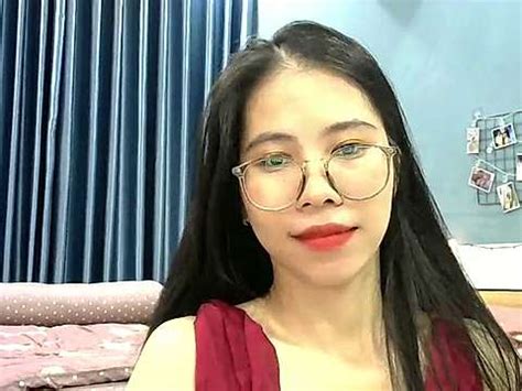 Jade Naked Stripping On Cam For Live Sex Video Chat Gyrls