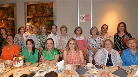 Comit De Damas Del Club Rotario Reynosa Parten Pastel