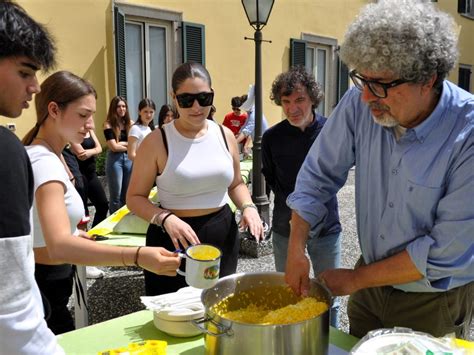 Youth Bank MB Successo Per La Prima Sfida Banker Chef Fondazione