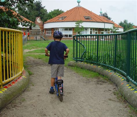 Diakonie Nord Nord Ost Kinder Und Jugendpsychiatrie In L Beck Unsere