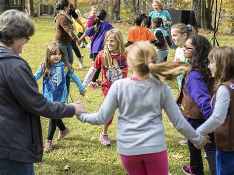 Add Some Girl Scout Traditions To Your Year Girl Scouts Of Western