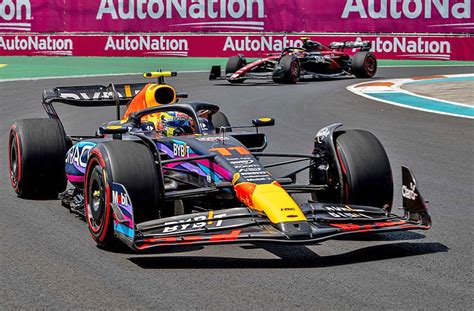 Checo Pérez gana la pole position del Gran Premio de Miami 2023