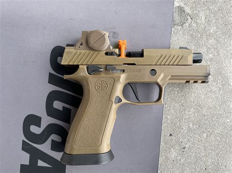 The Sig Sauer Romeo M17 Red Dot Redefining Optics Performance Shot Show 2023