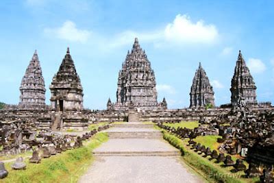 Prambanan+Temple.jpg