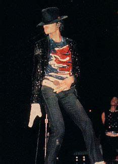 A Live Performance Of Billie Jean - Michael Jackson Photo (35575885 ...