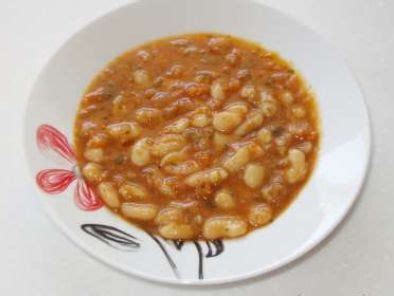 White kidney beans soup (fasolada) - Recipe Petitchef