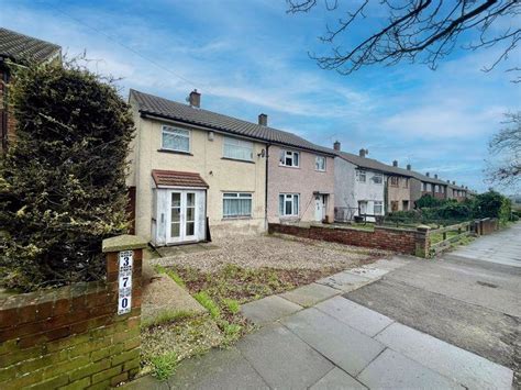 Poynters Road Luton 3 Bed Semi Detached House For Sale £340 000