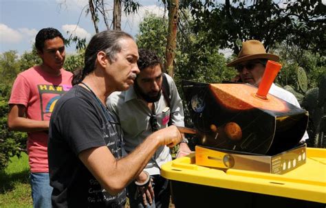 Ver un eclipse es privilegio y Oscar Glenn Comunicación