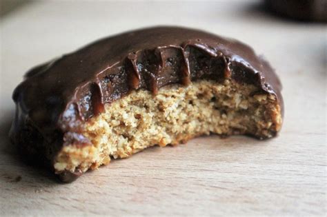 Vegan Chocolate Caramel Hobnob Biscuits Indulging Innocently Recipes By Spamellab