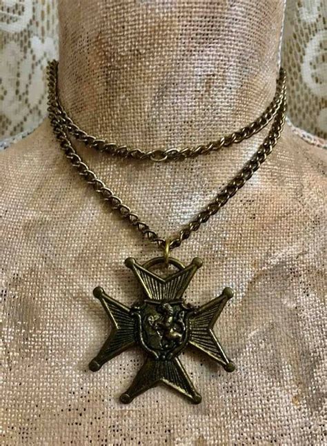 Vintage Maltese Cross Necklace Gem