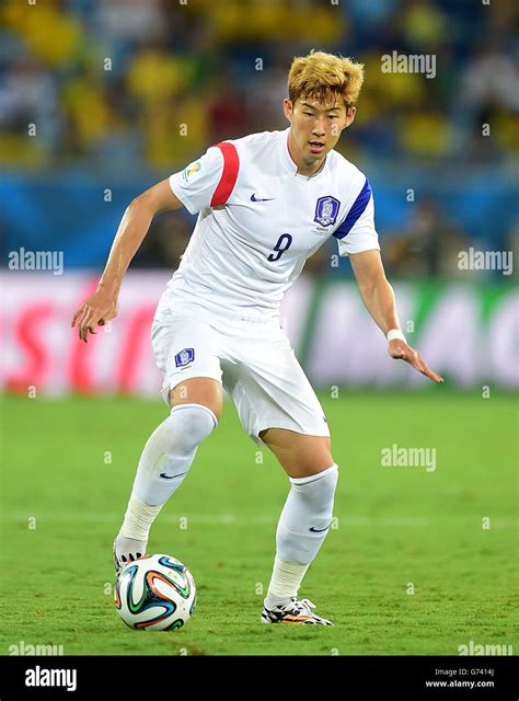 Heung Min Son Korea Hi Res Stock Photography And Images Alamy