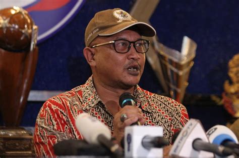 Komnas HAM Pintu Stadion Kanjuruhan Yang Dibuka Kecil Republika Online