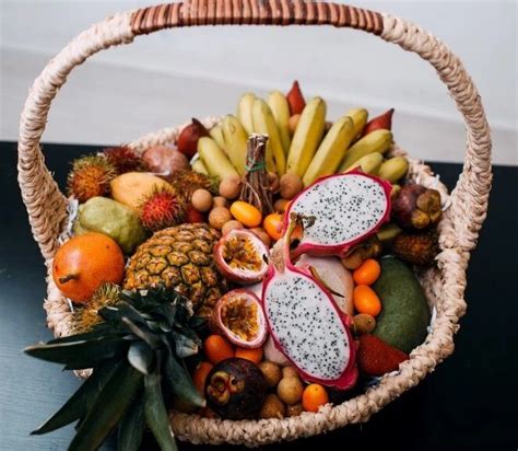 Подарочные корзины с фруктами для мужчин и женщин. Купить подарочную ...