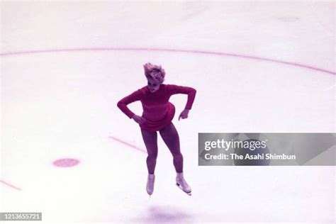 Janet Lynn Figure Skater Photos And Premium High Res Pictures Getty