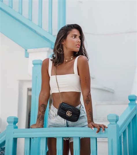 6 Hot Sexy Taina Moreira Bikini Pics