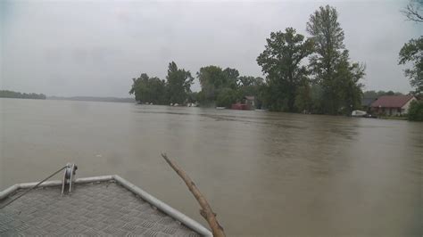 Vrhunac Vodenog Vala Dunava Kod Batine Stanje Nije Alarmantno Hrt