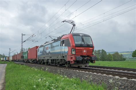 Ist Mit Seinen Containerzug Am In Richtung Norden