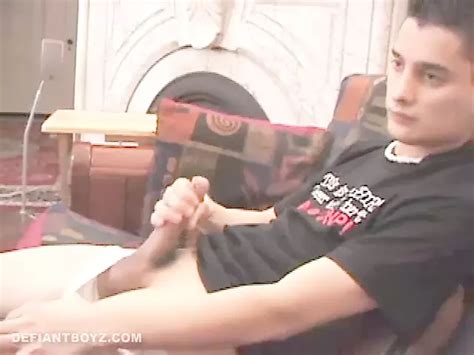 Travis Martinez Beating Off Gay Amateur Amateur Porn XHamster