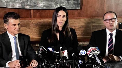 Luke Walton Accuser, Kelli Tennant, Holds News Conference