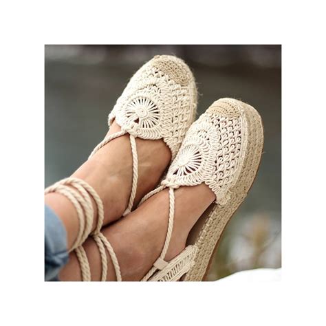 ALPARAGATA CROCHET DE MUJER PLATAFORMA DE ESPARTO EN COLOR BEIGE